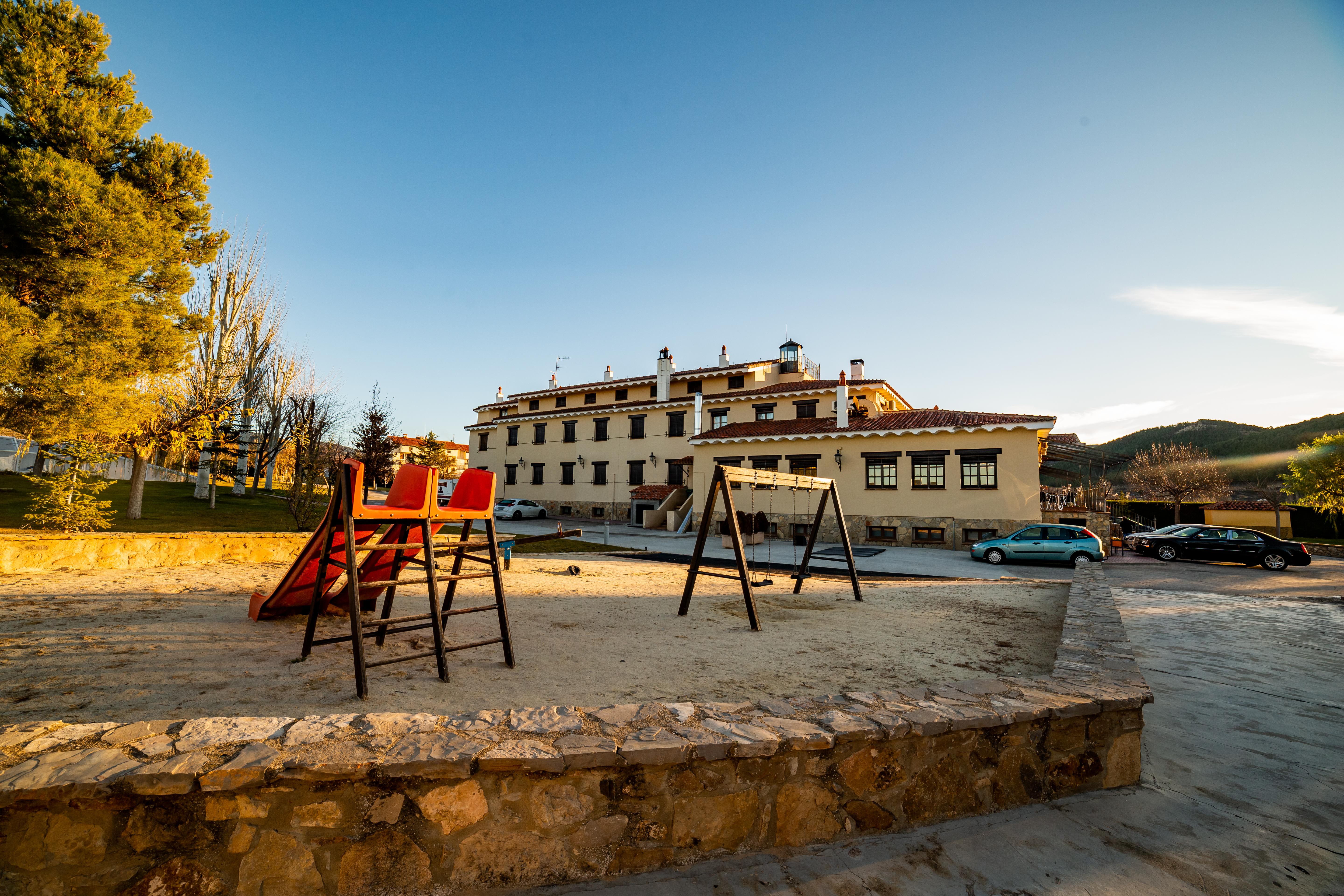 Hotel De Montana Rubielos Rubielos De Mora Luaran gambar
