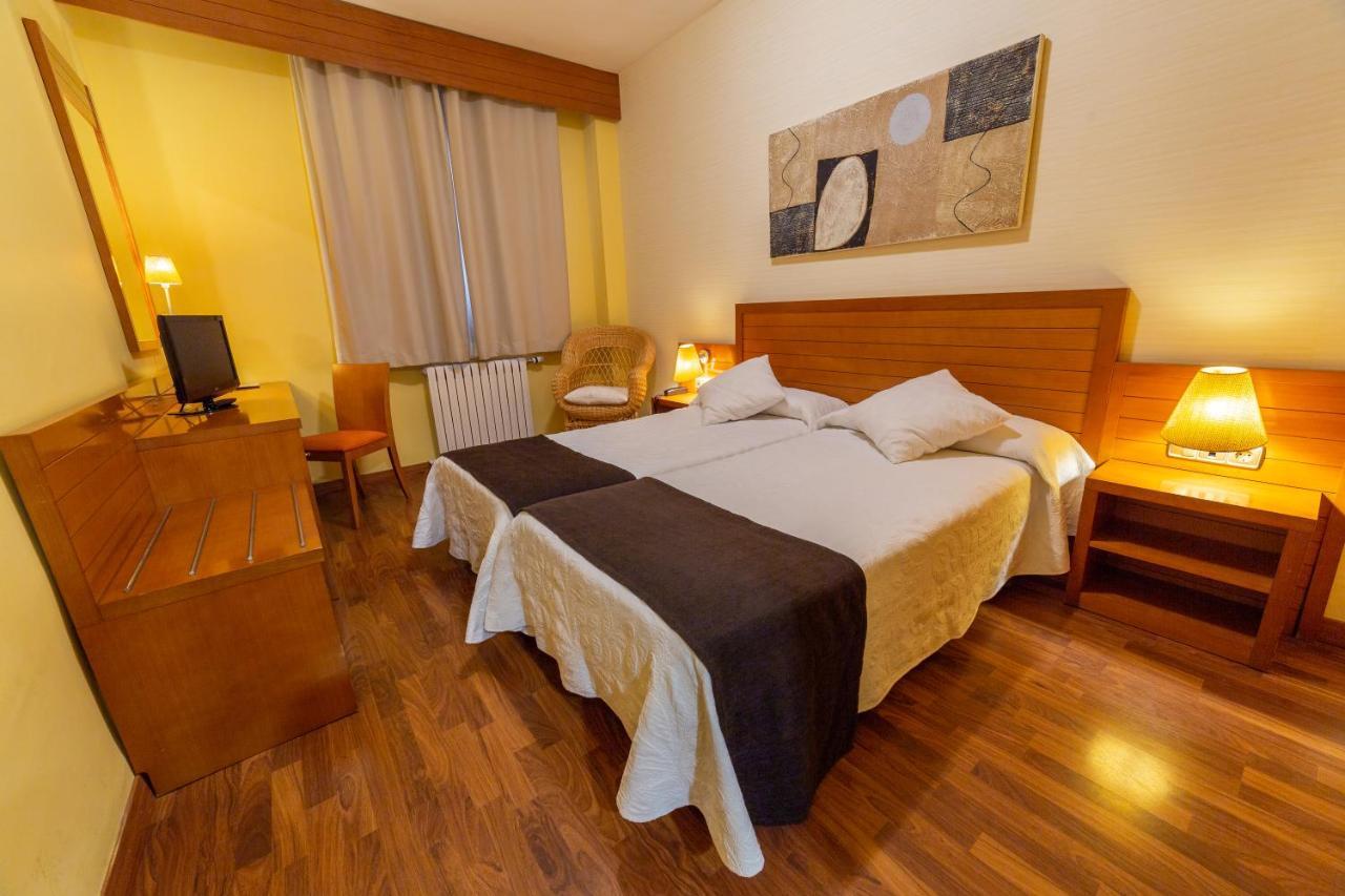 Hotel De Montana Rubielos Rubielos De Mora Luaran gambar